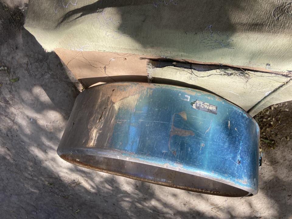 سلام عليكم رمضان كريم تاير هو والويل  مال نيسان بعده جديد حتى صبغ بلادي كشن مال نيسان عاليه قلاب ابو اليده السوده بوشيه قماش ياباني سيبايه مال نيسان عاليه مال النصر بردات هم مال عاليه سيت كامل لون بيجي 
1سعر السبير 60 وبي مجال 
2بوشيه سعرها 35 وبيها مجال 
3سيبايه سعرها 130 وبيها مجال 
4بردات سعرهن 70 وبيهن مجال 
5والكشن سعره 125 وبي مجال 
والغلاف السبير قيم واخذ 
مكاني بغداد الجادريه 
***********
