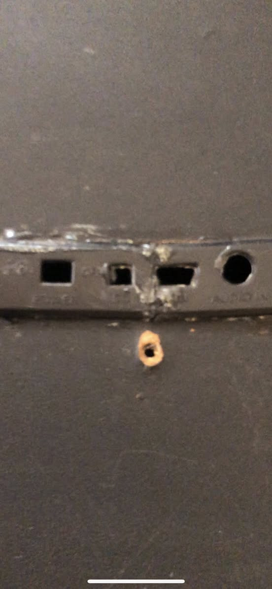 اطيني سعر وبل عافيه
مجرد منضر  المنافذ مالته اصلا ما موجوده

توصيل 3 الاف جميع المحافضات


**إذا كنت صاحب هذا الإعلان وتريد حذفه لأي سبب، رجاءا أرسل رسالة إلى الدعم الفني**