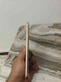 ايفون ٨ بلاص جان مضيع ايكلود مالته ولكيته  شخط ما بيه ولا مفتوح شرط جا...