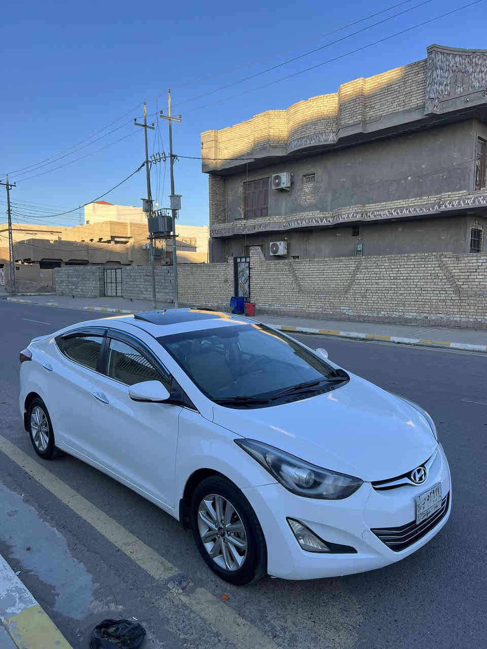 السلام عليكم النترا. خليجي  فلول عدا البصمه 2015 رقم بغداد تحويل ثاني يوم مكينه 1800 لاتبخير ولا تنقيص كيرها جديد صدر خلفي امامي كله جديد ولا تسمع بي صوت خلاص تبريدقطعتين  شغال ثلج تدفئه شغاله داخل مدوشم. جديد. بيها صبغ جزء من البنيد اثر تكشير الفابلون وبيها صبغ جاملغ امامي صبغ اثر شخط بدون دواخل خلاص السعر 125 بيها مجال للشراي. ***********
