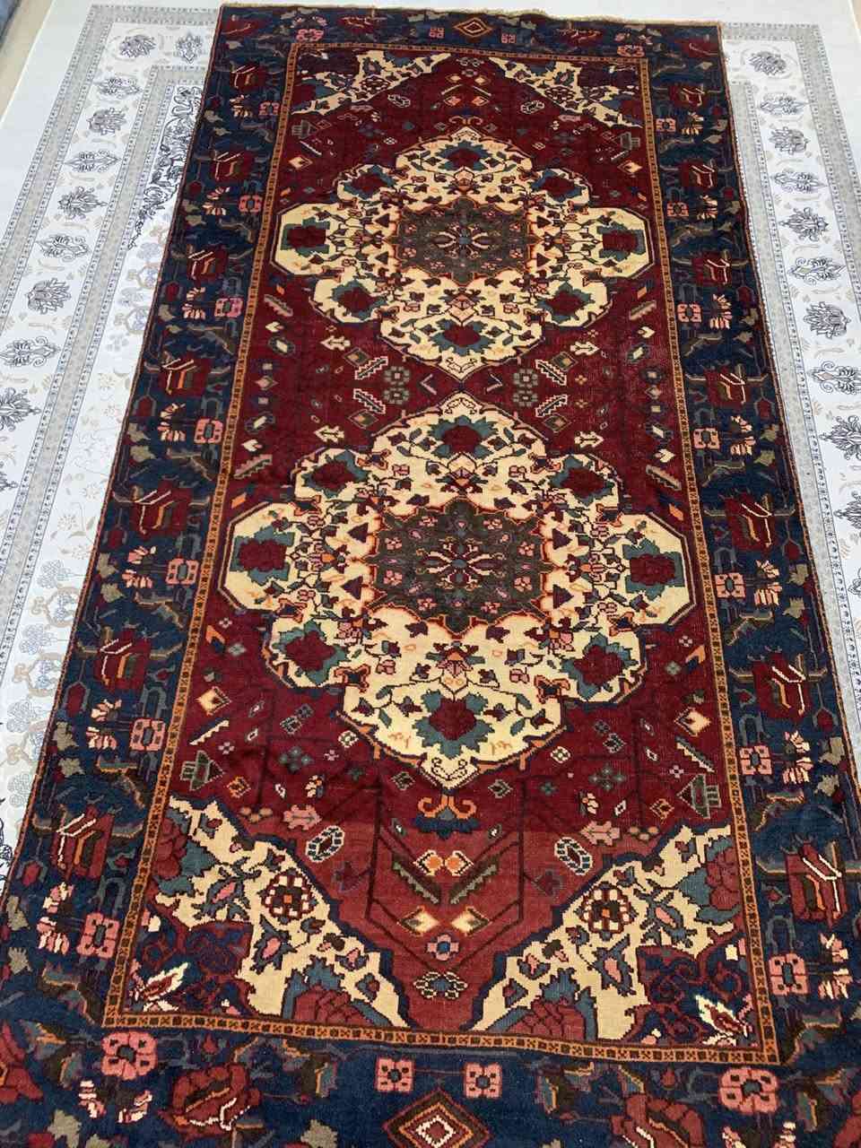 السلام عليك
زوالى موجود قديم اسفهان شغل يدوى 
للبيع


**إذا كنت صاحب هذا الإعلان وتريد حذفه لأي سبب، رجاءا أرسل رسالة إلى الدعم الفني**