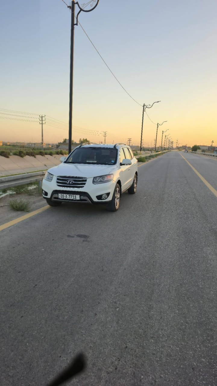 السلام عليكم
سنتافي موديل ٢٠١٢ فول مواصفات...جاهزه 
مكفوله عدا بارد كلش قليل سياره مال جناي نضيفه كلش رقم نجف مميز تحويل مباشر مكينه مامفتوحه ٦ سلندر السعر ١٧٠ اوبيه مجال...للمعلومات اتصل على الرقم 
***********
مكلف بالنشر
