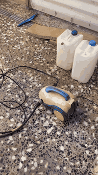 فارة غسل للبيع كامله وجديده سعر 40 الف مع صونده 20 متر + مسدس اصلي نهايتها خوان جديده العنوان بغداد الشعب سبع قصور ***********
