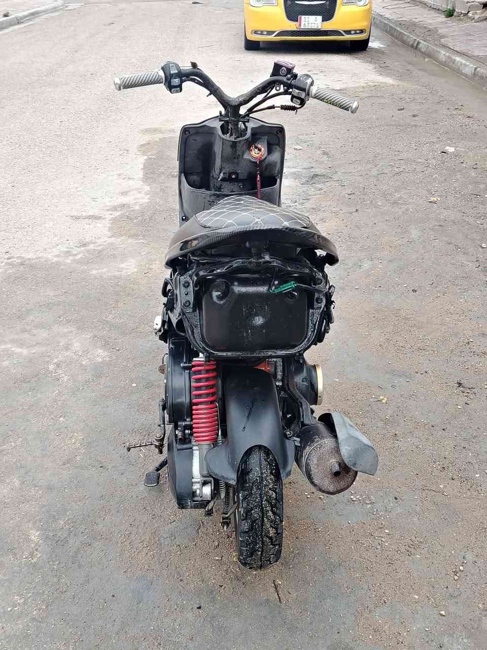 السلام عليكم شباب ماكس دراجه للبيع دراجه كامله كفراتها السعر 350 وبيها مجال العنوان  العنوان كربلاء اقرب مستشفى الحسين رقم***********
