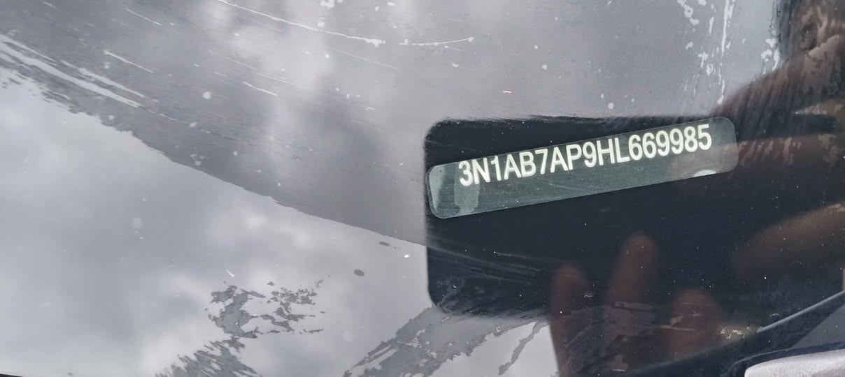 Nissan sentra 2017نیسان سێنترا
مواسەفات 
فول مواسەفات بەس سلایت نیە
ڕەقەم شانسی 3N1AB7AP9HL669985
نرخی ٩٥ وەرەقەو مەجال
لۆ زانیاری زیاتر ەیوانی بکەن بە ***********
ڤایبەر و وەتس،ئەپیشی لەسەر 
ناونیشان ھەولێر أربيل, العراق
