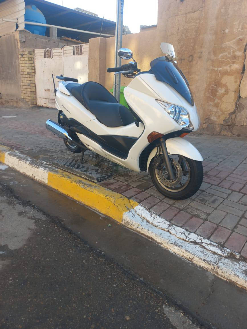 السلام عليكم 10/0دراجه جديده وكيل 
فول مواصفات مسجل +تدفئه يدات
+اريل +العده مالتها و كتاب الشركه 
كفاله عامه من كل شي اتصال ***********
