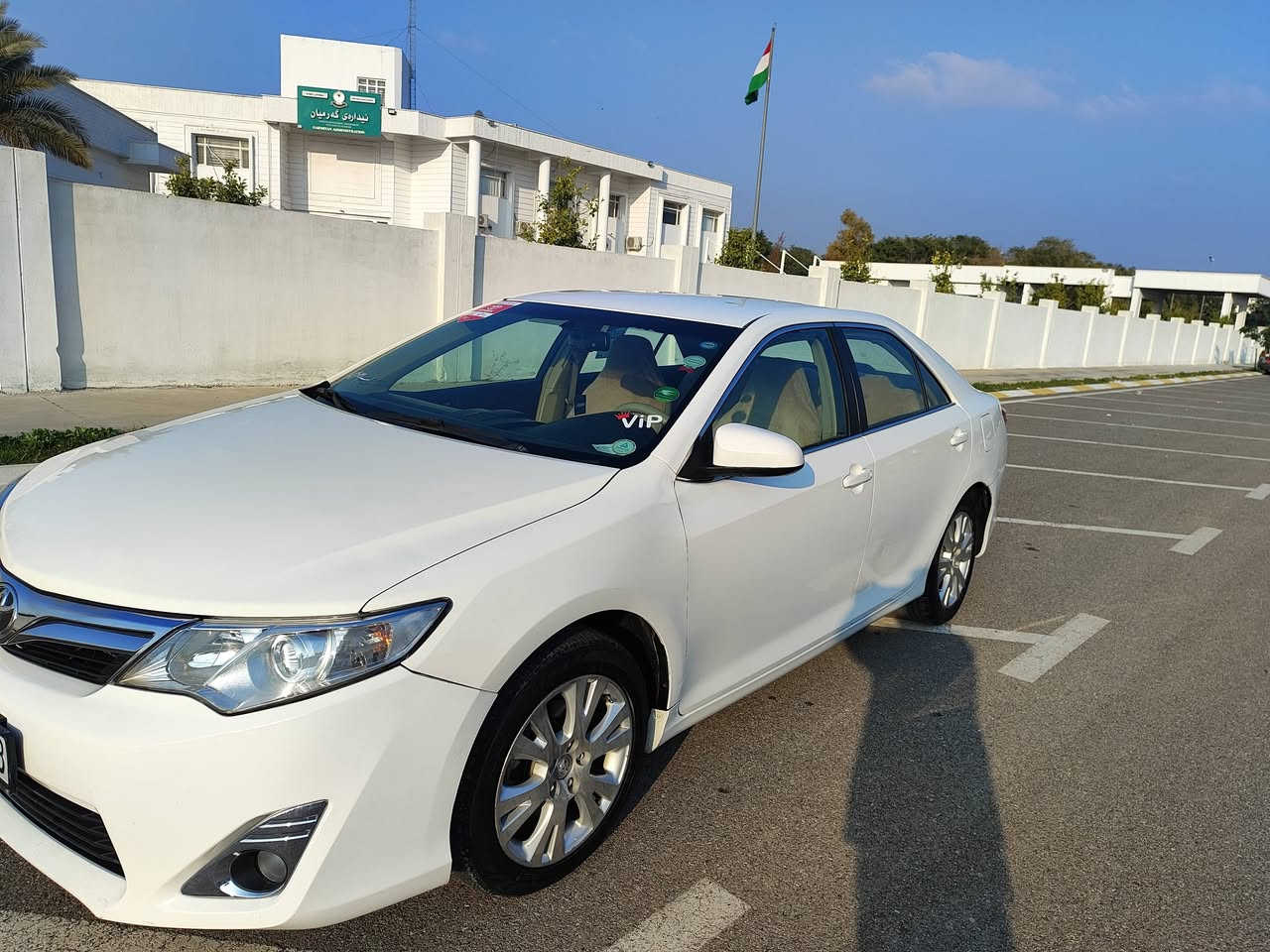 کامیری ٢٠١٣ خلیجی ناو زەرد کۆشین جلد شاشە  سەنەوی و رەقی تازەیە جوار تایە و سەدری تازەیە بەشەرتی گێرو مەکینە و تەبریت  سۆنەرم داناوە سەعری ١٤٥ وەرەقە تۆزێ مەجال ***********4
کامری ٢٠١٣ خلیجی داخل اصفر كوشن جلد شاشە سنويه ورقم اربع تايرات جديد صدر جديد شرط محرك كير تبرت  سونار تبريت قطعتين موجود سعر ١٤٥ اشويه مجال 
*********** ماكان سياره كلار تابع سليمانيه
