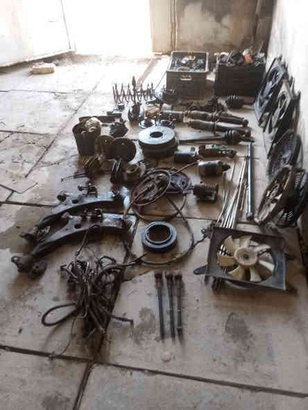 متاح ادوات سوناتة2كامله بسعرمناسب +عربانة سوناتة3مع كامل ملحقاتها مع ادوات صدر  باقي التفاصيل على الرقم مكان الگاطون ***********
