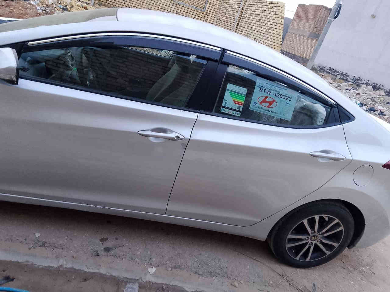 لنتره 2016خليجي محرك جديد توني شاده تبريد ثلج تخم تاير جديد السعر 113بيه مجال رقم *********** العنوان قضاء الحي
