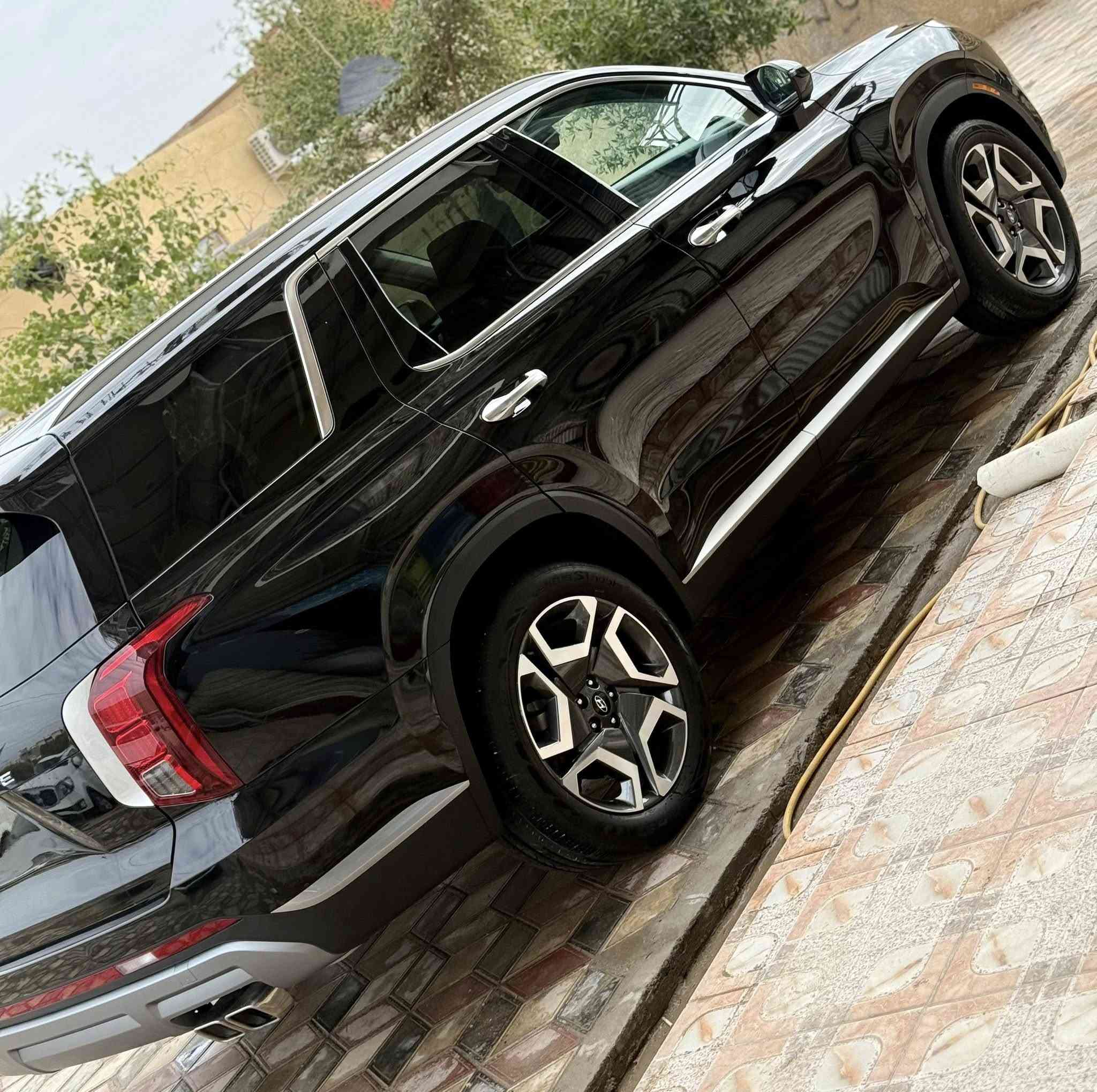 السلام عليكم - مكلف بالنشر 
بلسايد ٢٠٢٤ حره بدون رقم 

محرك ٦ سلندر ٣٨٠٠ 

حادث جداً بسيط طرف الجاملغ الامامي فقط وراجع عالبارد بدون صبغ بدون دواخل بدون ارباك +صور الحادث موجوده

 

ماشية ٩ الاف ميل 

المواصفات معروفه تقريباً 

فتحة سقف + حساسات ٣٦٠ درجه + كامرات امامي خلفي اعلى جوانب + رادرات + تشغيل عن بعد + بعد هواي مواصفات 

السياره جديده وجاهزه من كلشي 

مكان السياره ذي قار 

للأستفسار اكثر يرجى التواصل مع صاحب السياره

***********

***********
