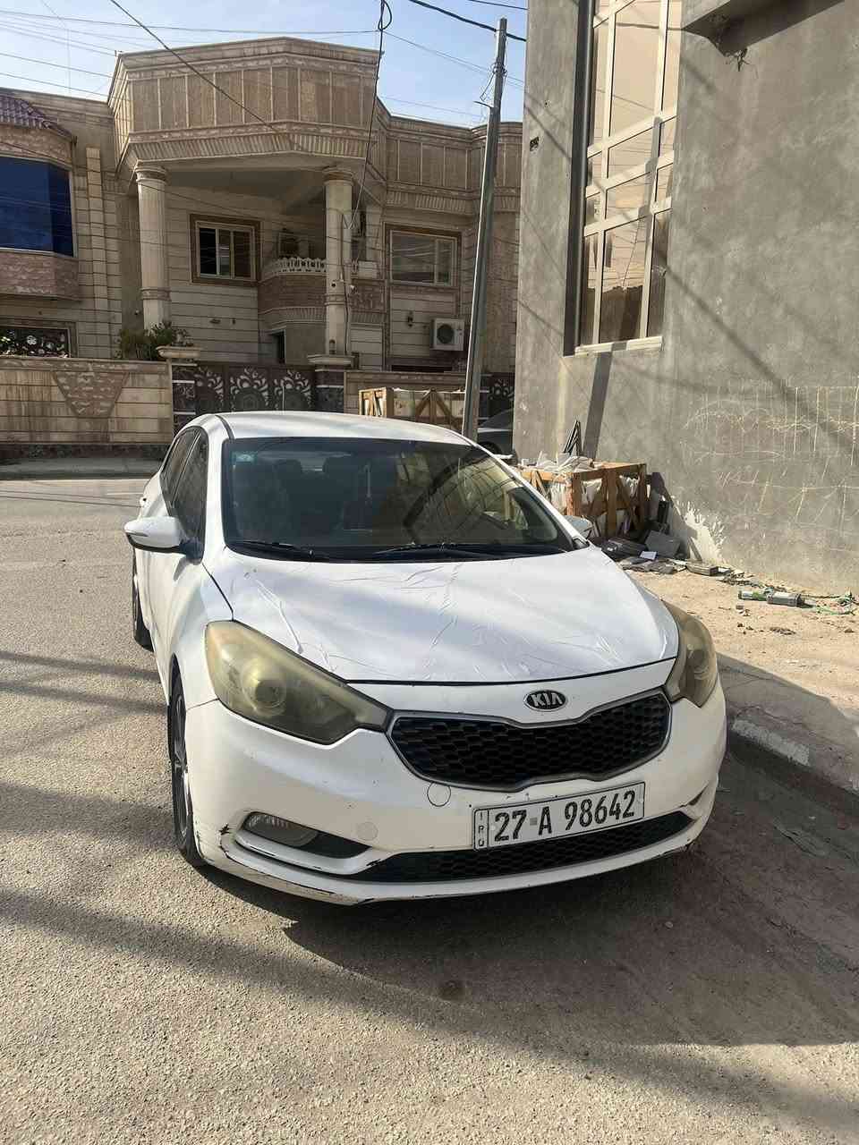 السلام عليكم فورتي 2016 هاش باك رقم ذي قار
مكينه 1800 
حادثها جاملغ وبنيد مصلحات نفسهن ودوس صبغ 
سعرها93 وبيها مجال بسيط عنواني الناصرية 
***********
