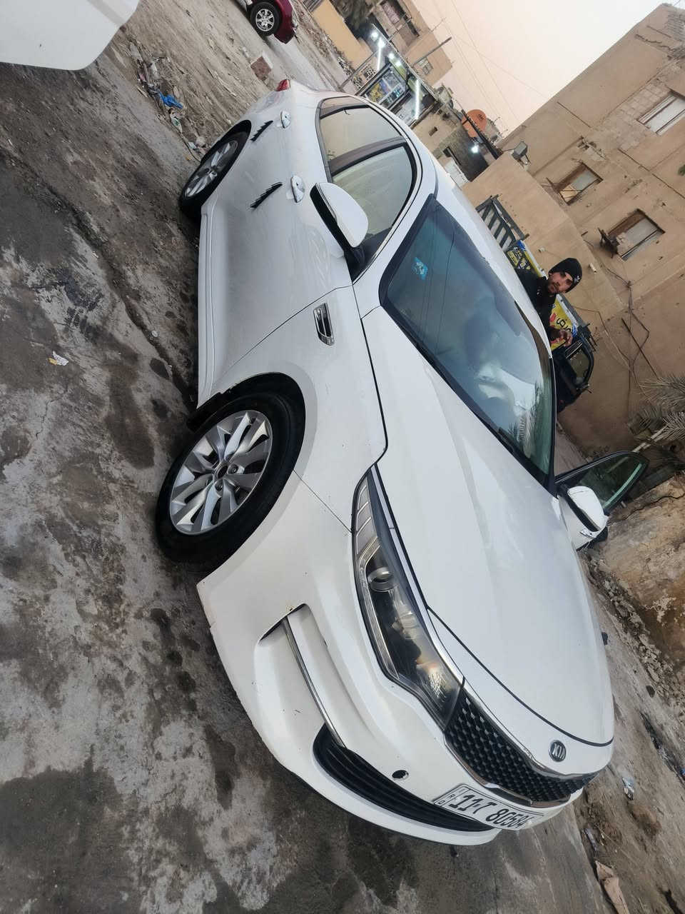 السلام عليكم
كيا أوبتيما وارد أمريكي موديل 2016للبيع أو مراوس
فئة fe ومعروفة مواصفاتها 
مودات قيادة (نورمل ،ايكو،سبورت)
تحديد مسار 
مثبت سرعه 
مانع انزلاق 
مانع اصطدام 
رادارات جانبي وأمامي وخلفي 
السيارة ماشيه 140 ميل حقيقي 
السيارة  ايدنا كير ومحرك خير من الله 
حدادية جديدة 
رقمها بغداد  دولي 
حره ب اسمي
السعر 128 وبيها مجال 
مكان السيارة الناصرية مركز 
للاستفسار الاتصال على *********** واتساب
