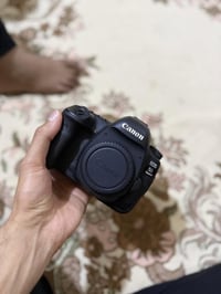 كانون 5d mark4 اخت الجديدة  كامل ملحقات مع كريب جديد بالكارتون غير مست...