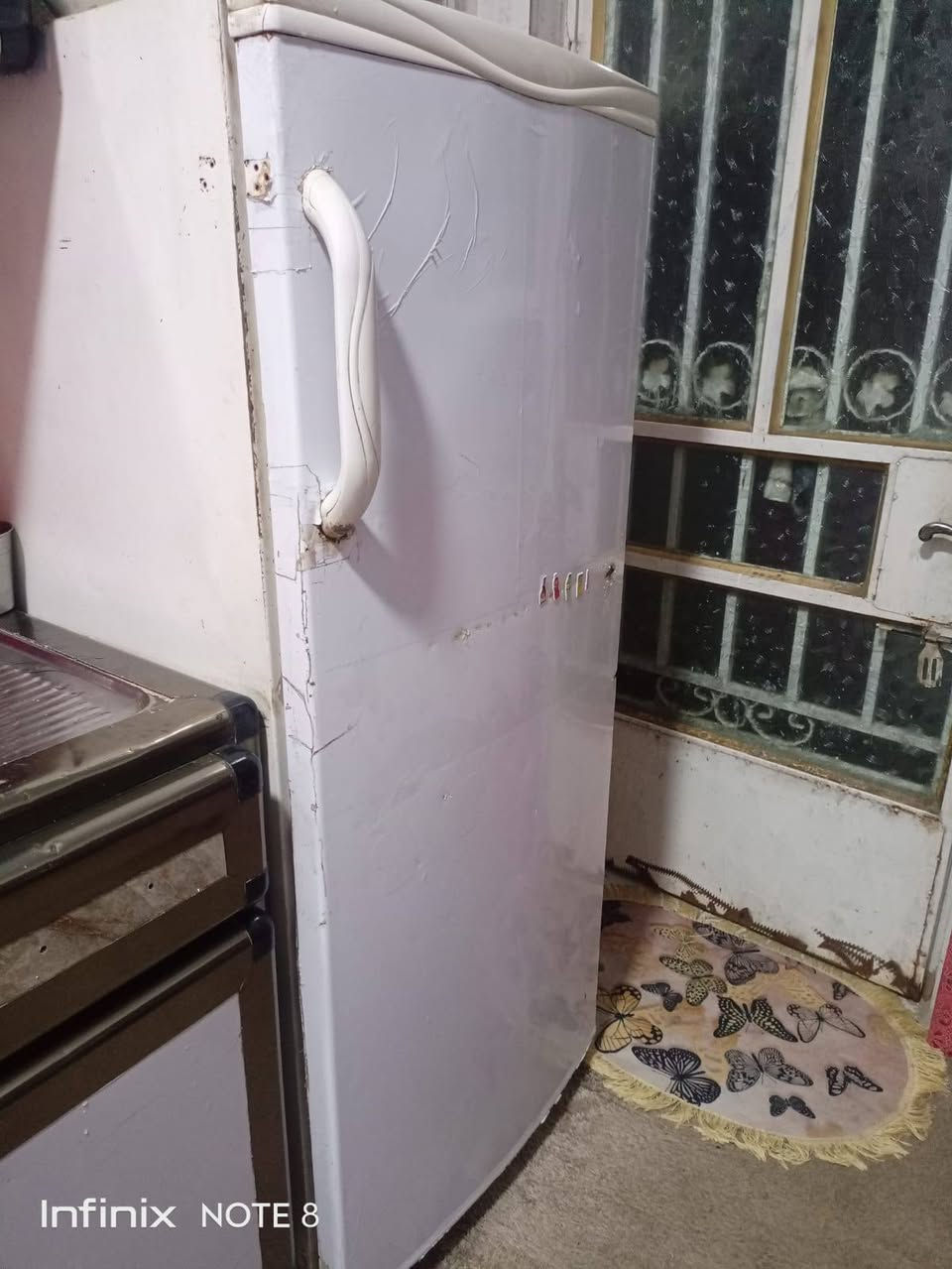 متاح ثلاجه نضيفه وخير من الله مثل ماشوفون مكان طويريج الجمعيه السعر 100 وبيه مجال ***********1
