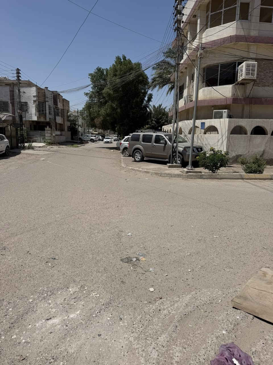 💸للبيع قطعه ارض موقع مميز  جدا ( ركن )

📍الموقع -حي البنوك - مربع الكنيسه محله 319
🚦 شارع 15. مع رصيف 4 م ( جاهزه للبناء )

📐المساحه الكليه ( 130 )متر على شارعين

➡️الواجهه.          9/46متر

↔️النزال.              13/78 متر

🪏محدوده وجاهزه للبناء مباشر
شارع نافد على شارع الكنيسه وشارع الميثاق 

💥السالم للعقار 💥حي البنوك شارع الكنيسه
📞للاستفسار:
***********
