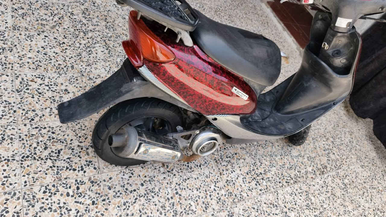 دراجه ساسوكي ما مفتوحه كلشي شغال نكره سلف وهندر همين نضيفه مثل ما موضح بلصور سعر 400وبيه مجال.لطيبين مكاني بصرة كرمه علي متواجد واتساب ***********
