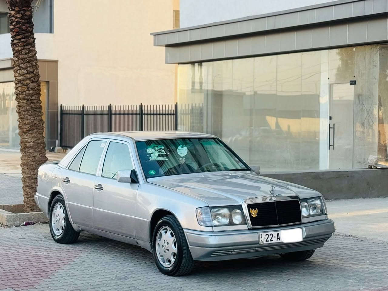 -مارسيدس دب E300 موديل 1992
مكينه 2500 -گير اوتوماتيك _ گير والمحرك مكفول 
رقم اربيل انكليزي سنويه 2025
تبريد تدفئة شغال _ سلايد
- تخم تاير والصدر امامي وخلفي جديد 
- داخل فورميكا صاجي _ قفل مركزي 
-  صبغ عام للجمالية
 - سيارة احلى من صورة خير من الله 
- مكاني كركوك 📍 
سعر 68 ورقة وبيها مجال
***********_***********
