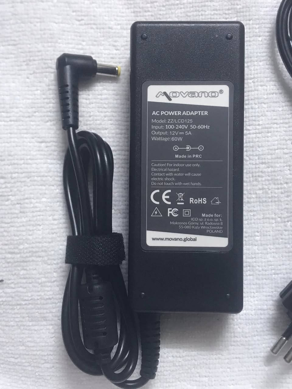 توجد قطعتين :
محول طاقة تيار مترددLCD 125 /ZZ  Movano.
المدخل:240-100 فولت/ 50-60 هرتز
المخرج: 12 فولت/ 5 أمبير.
القدرة: 60 واط.
المميزات: مصمم للاستخدام الداخلي ومتوافق مع اجهزة مثل شاشات LCD  وكاميرات المراقبة،


**إذا كنت صاحب هذا الإعلان وتريد حذفه لأي سبب، رجاءا أرسل رسالة إلى الدعم الفني**