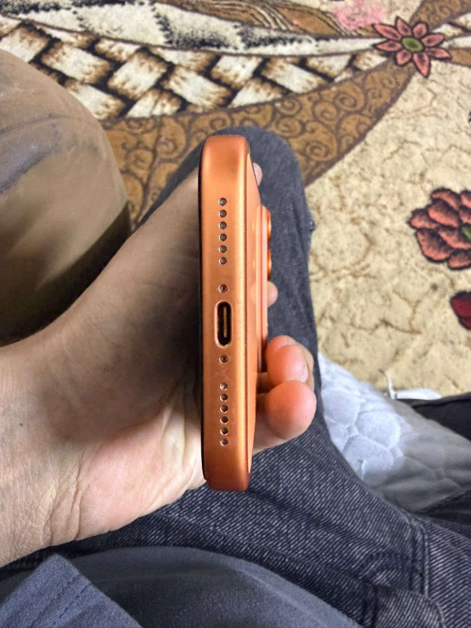 السلام عليكم ايفون 17 برو ماكس بطارية 100‎%‎ نظافة 100‎%‎  شريحة اي سيم ضمان استبدال وليس صيانة سنه كامله للبيع السعر 1825 عنواني بغداد الشعب 
***********
