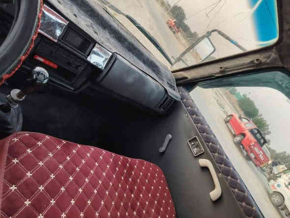 السلام عليكم على بركة الله 
كيه بنكو مصبوغ عام جماليه موديل ٩٦ رقم كربلاء جاهزة محرك وكير وصدر وتخم تاير مثل ما بصوره واحلى العنوان بابل الشوملي تحويل على مباشر السعر ٥٥ بيه مجال 
 ***********
***********
