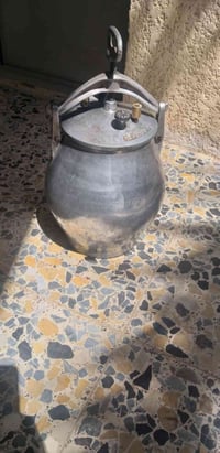 قدر ضغط • قفل