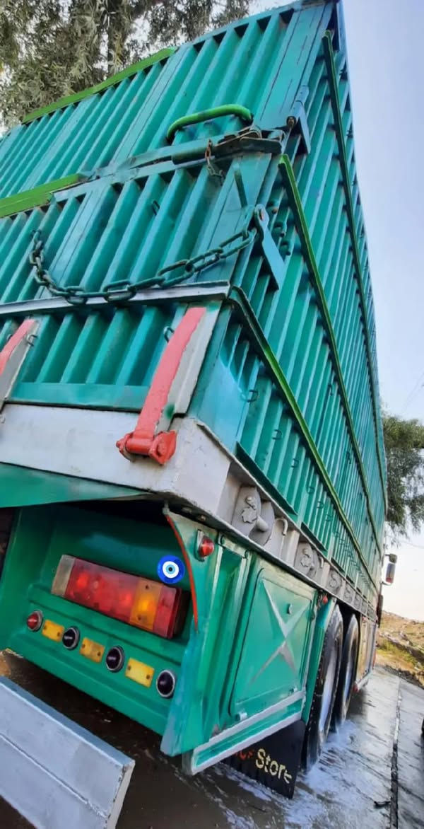 سكانيه (143) حجم (500) كير 5/5 مجموعه جوب ليس يرفع ينزل تخم تواير محرك جديد كير جديد قماره بلاديه سياره من جوه شغل ما ناقصه شي (***********).            (***********)
