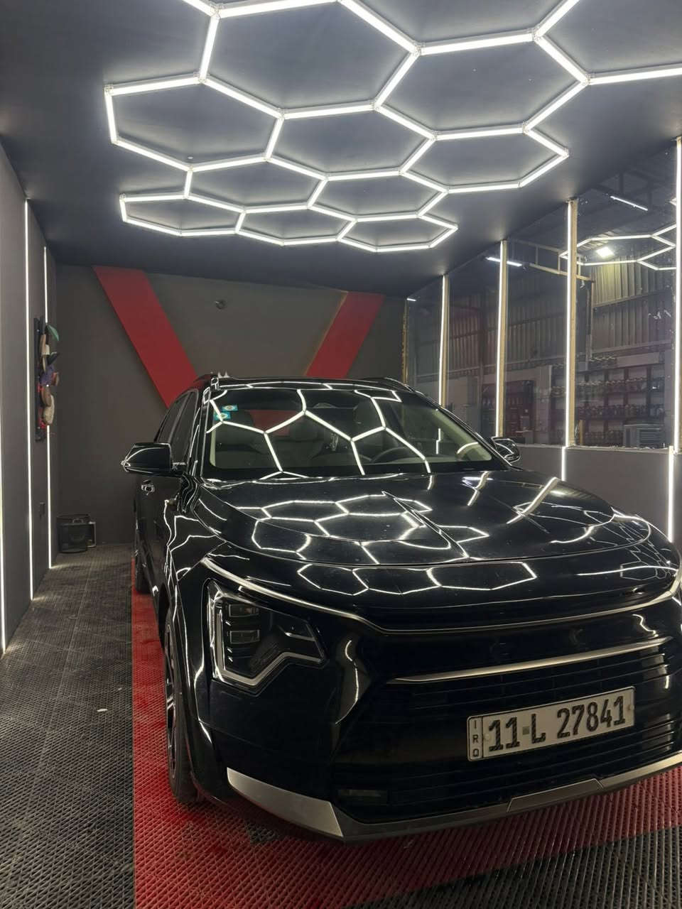 نيرو 2023 هايبرد 
فول مواصفات فتحه داخل ابيض 
ضرر سطحي بالبنيد فقط جاهزه 100‎%‎
السعر 155 ورقه 
مكاني بغداد الكراده ***********
