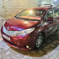 للبيع تويوتا سينا 2014 v6  7 راكب سياحي vip سيارة خير من الله كير محرك...