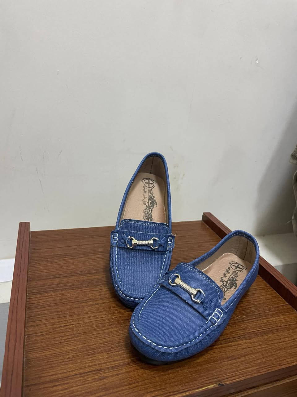 ب15 الف فقط 🤩 مع عرض التوصيل 3 آلاف فقط 
حذاء كجول جينز الاكثر راحه واناقة 
قياسات خاصه وعاديه كلها متوفرة  من 37 لغاية 42
تتوفر حقائب اوربيه كوالتي عالي جدا 
#احذيه #اكسسوارات #جينزات #جينز #سبورت #ملابس #براندات #ماركات #احذيةطبية #حذاءطبي #حقائب #جنط #شنط #بغداد #اربيل #بصرة #ناصرية #كربلاء #ديوانية #بابل #نجف #سماوة #كوت #العراق #مشاهيرالعراق #اكسبلور #فولو


**إذا كنت صاحب هذا الإعلان وتريد حذفه لأي سبب، رجاءا أرسل رسالة إلى الدعم الفني**