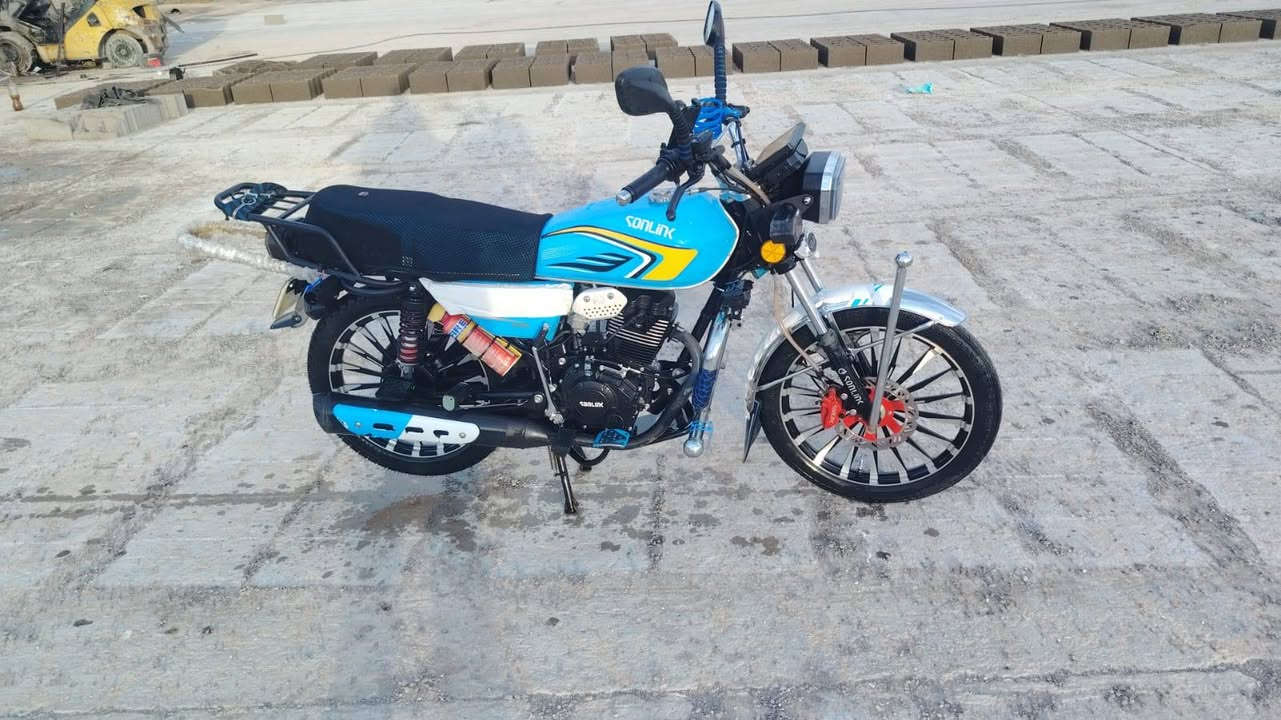 سلام عليكم من رخصت الأدمن ماطور سولنك 2025للبيع ماطور جديد ماعايزه لو برغي ماشيه 6000وشويه سعر ماوصلت شي بيع فقط ماراوس


**إذا كنت صاحب هذا الإعلان وتريد حذفه لأي سبب، رجاءا أرسل رسالة إلى الدعم الفني**