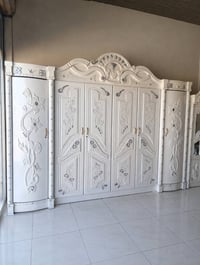 غرفة خشب • جديدة • الغراف