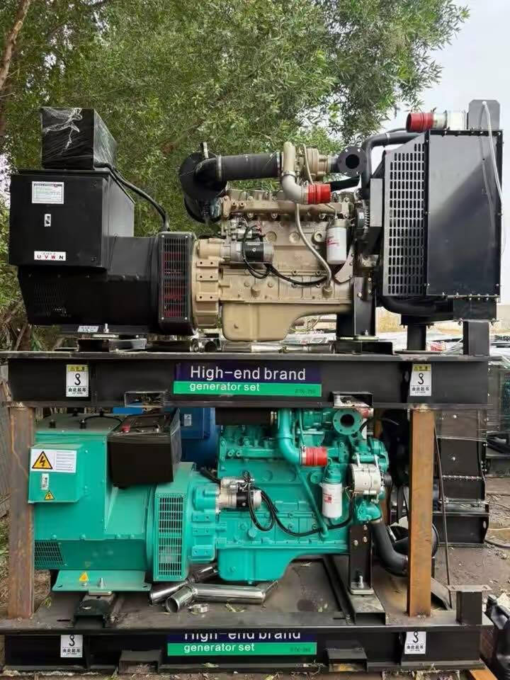 سلام عليكم ورحمة وبركاته
وصول بضاعة جديده للمولدات
الكمنز 24/114/ ولف /  250 /200  كيفي
الكمنز 150/100 كيفي 
شتاير 400 كيفي
بيركز من 50 كيفي إلى 150 
العنوان بغداد رقم الهاتف / ***********
***********
