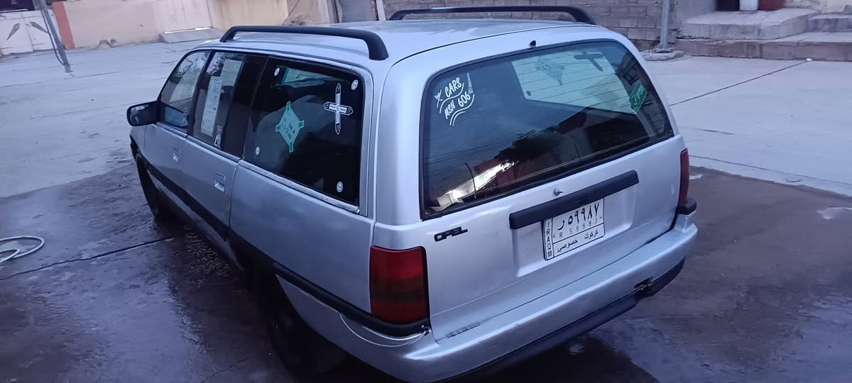 اوبل اوميكا موديل 1989محرك 20بيلا كيرومحرك شرط كهرباي كول شخال سنوي مشروع وطني دفتر بنزين صبوغ جديد سعر 27بي مجال *********** كركوك, العراق
