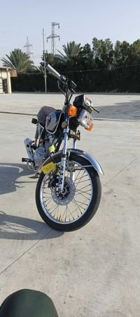 دراجه لبيع موديل 23.سعر 950وبيه مجال شراي يخابر 07825463402 وراق صولي ...