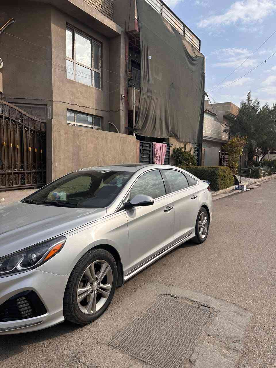 سوناتا ١٨فول بسمي أربيل سنويه وهزه جديده ماشيه ٩٢فول هواي مواصفات بينه مراوس ب جيب كومباس سعرها ١١٩ صور الحادث بالنشور ***********
*********** سماوه
