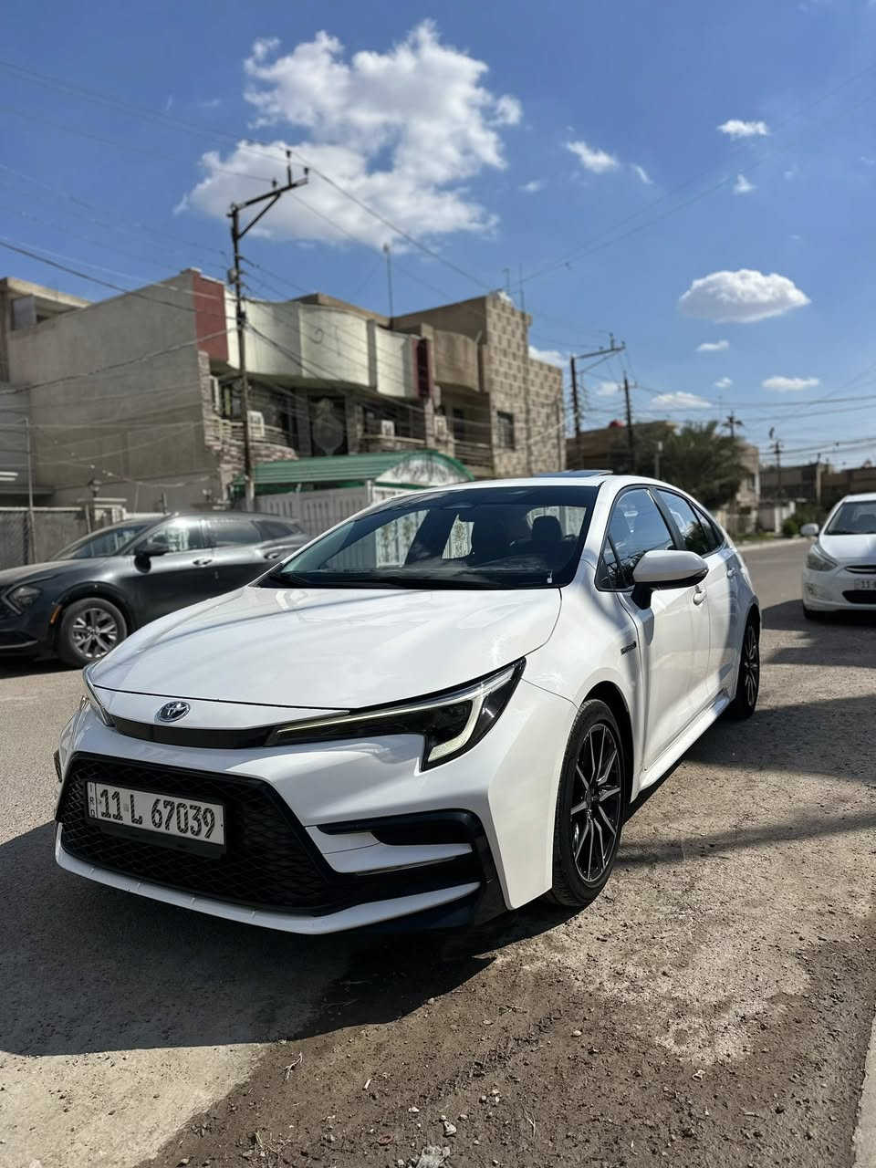 كورلا هايبرد ٢٠٢٣ S
ماشية 43الف كيلو

مكفولة كفالة عامة عدى رصعه بسيطة مال دراجة بالباب 

فول مواصفات معروف كشن جلد وكهرباء

شاشة كاربلي

كامرة خلفية

رادار تحديد مسار

توقف ذاتي

هاندبريك دگمة

اوتو هولد

المكان بغداد  الغزالية 
***********
