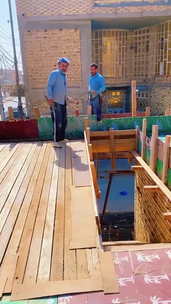 السلام عليكم *********** اي شخص محتاج صب رباط أو صب البيت من الداخل أو تسليطه سطح يرسلني كادر كامل من خباطه وعمال شغل نظيف ومرتب وتساب موجود في ***********
