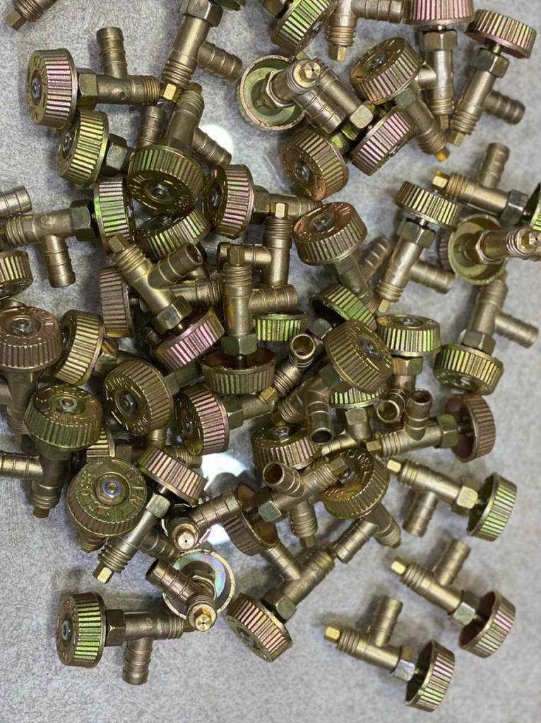 يقدم معرض الرتاج التجارة المواد الصحية العدد اليدوية  
ــــــــــــــــــــــــــــ
تجارة عدد صحيات وعدد يدوية 
من ماركات عالمية ✨✅ 
جميع أشكال خلاطات 
ادوات نجارية 
ادوات حدادية 
يوجد توصيل جميع محافظات العراق 
التواصل ***********
***********
ادخل على رابط تلي كرام متوفر جميع موديلات خلاطات وعدد يدوية https://t.me/+CR4M28XH4cUwYmYy
