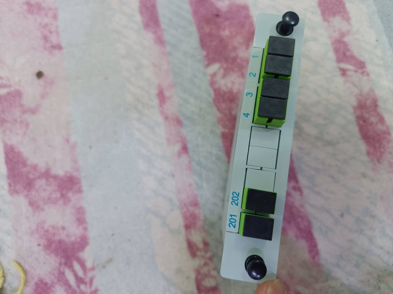 مقسم ضوئي 4-2 عدد 3 انطيني سعر وبالعافيه يوجد توصيل


**إذا كنت صاحب هذا الإعلان وتريد حذفه لأي سبب، رجاءا أرسل رسالة إلى الدعم الفني**