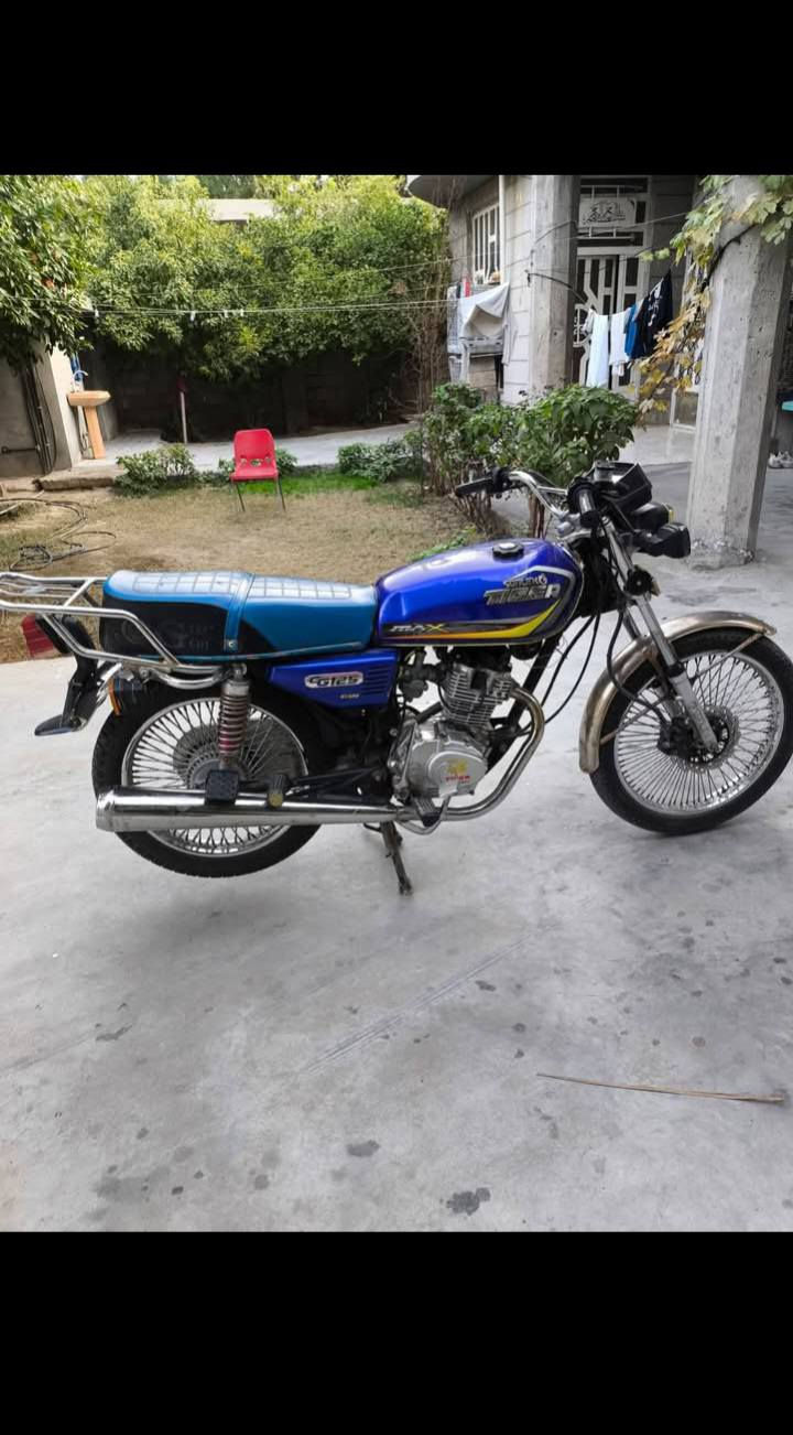 سلام عليكم دراجه تايكر سولنك للبيع ٢٠٢٢ أوراق ٥ اصولي محرك مكفول مامفتوح كهربائية كله شغاله اشاير دبل اشاير لايت أمامي خلفي شغال هورن شغال تخم تاير جديد لدراجه احله من لصوره السعر ٥٥٠ وبيه مجال المكان واسط الزبيديه الاستفسار الاتصال على الرقم التالي ***********
