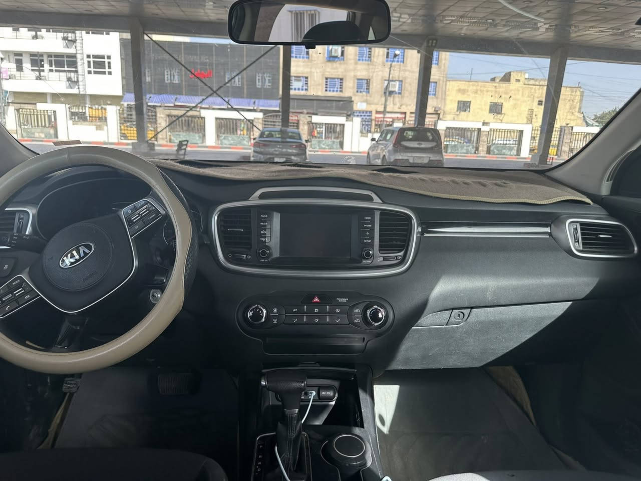 سورنتو موديل ٢٠ وارد امريكي حادث باب السائق والباب الخلفي تبديل ابواب بلادية  رقم بغداد باسمي  ٦ سلندر ٧ راكب سيارة جاهزة بدون نقص سعر 21 الف دولار مكاني بغداد ***********
