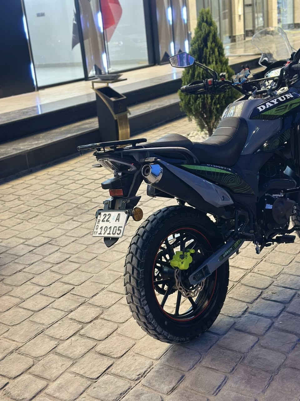 السلام عليكم
دايوان ادفنچر محرك 300 cc دراجة مكفولة برغي ما مبدل بيهه كلشي وكالة ماشية3.700

رقم وسنوية اربيل بأسم شركة تحويلة ثاني يوم

السعر 3.500 وبيهه مجال

***********
