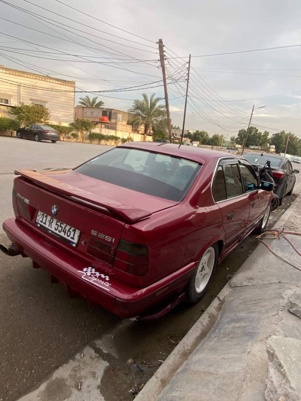 بي ام 525 مسكر 1992  رقم  بغداد السعر 55 وبي مجال
السيارة تخربط بالبداية ورا ما تمشي طبيعي يرادلها صدر واكسل شرط التحويل وبيها مجال 

مكاني بغداد الغزالية 

الرقم: ***********
