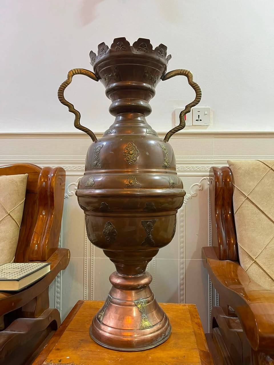 تحفه من النحاس الاحمر. التصميم العثماني. القياس ٨٠ سم
الوزن ثقيل جدا


**إذا كنت صاحب هذا الإعلان وتريد حذفه لأي سبب، رجاءا أرسل رسالة إلى الدعم الفني**
