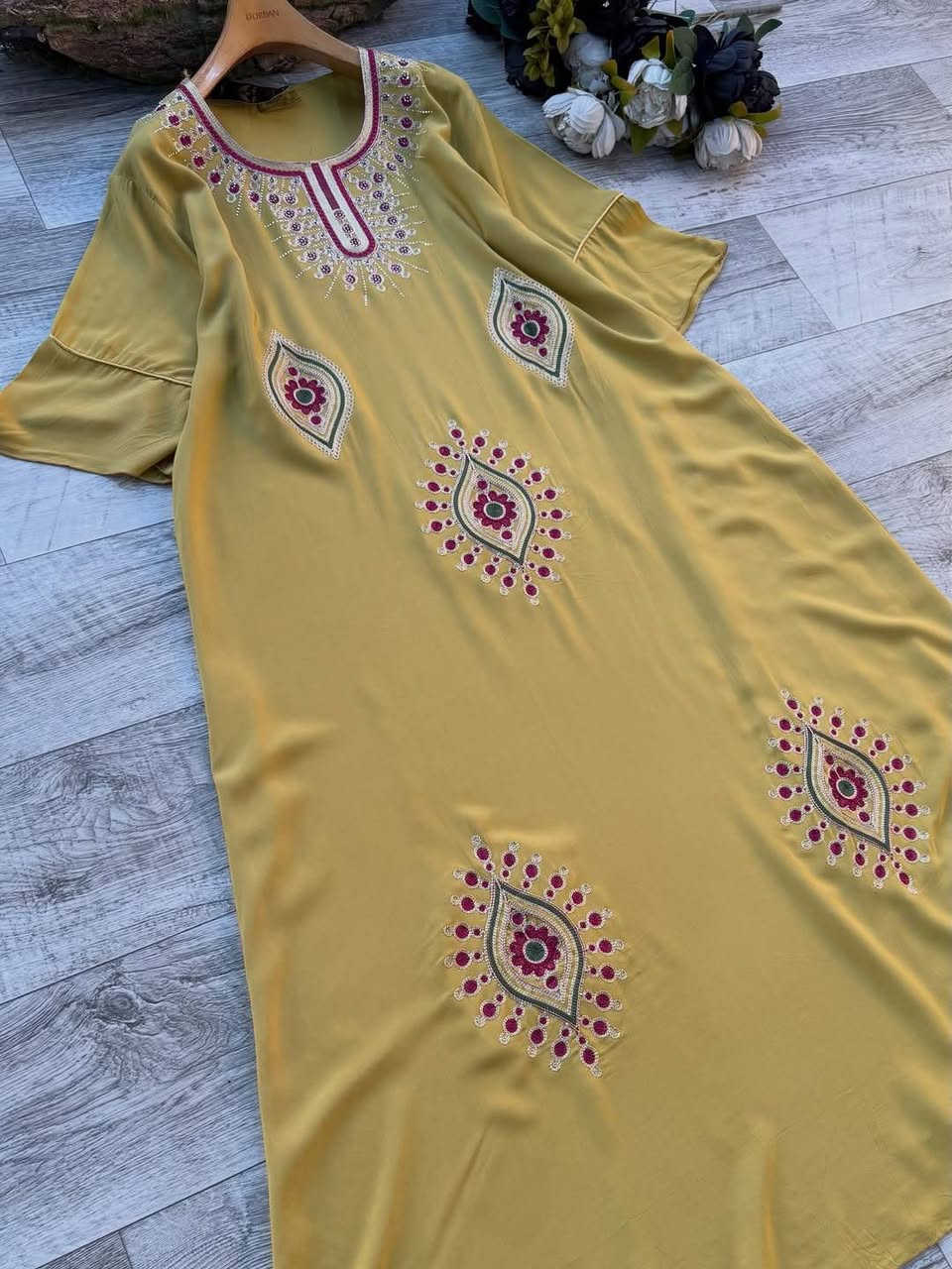 بنااات الموديل اليوم يختلف يجنن حرفيااا 🥹🦋🌺
خامة ونزاكة وترتيب يجنن الوان خيالية  😁🌺
#السسسسسسعر_صااااااااااااارت_قطعة_10_  ألاف 
القياس _2XL 3xl 4xl 5xl x
الخامه كشمير الأصلي درجه اولى
التوصيل الفين دينار داخل قضاء المسيب
التوصيل محافظات 6ألاف


**إذا كنت صاحب هذا الإعلان وتريد حذفه لأي سبب، رجاءا أرسل رسالة إلى الدعم الفني**