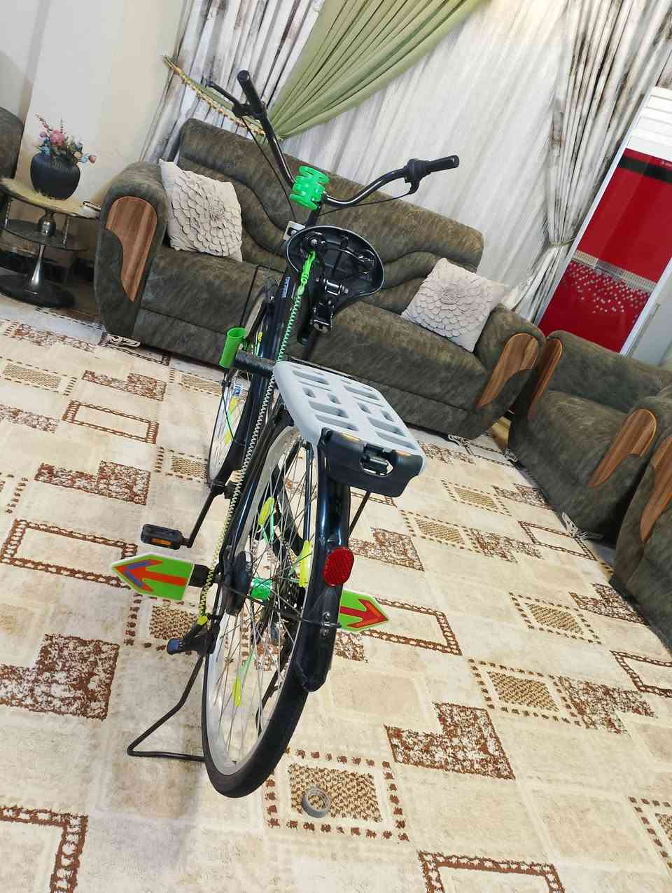 للبيع بدون غراض بس السرج القلاب والستان الوسط والكاسحه والكبات فقط ب 120 قفل    مابي مجال مو شراي لا تاخبر  وهاذا رقمي *********** شطره محله المستشفى
