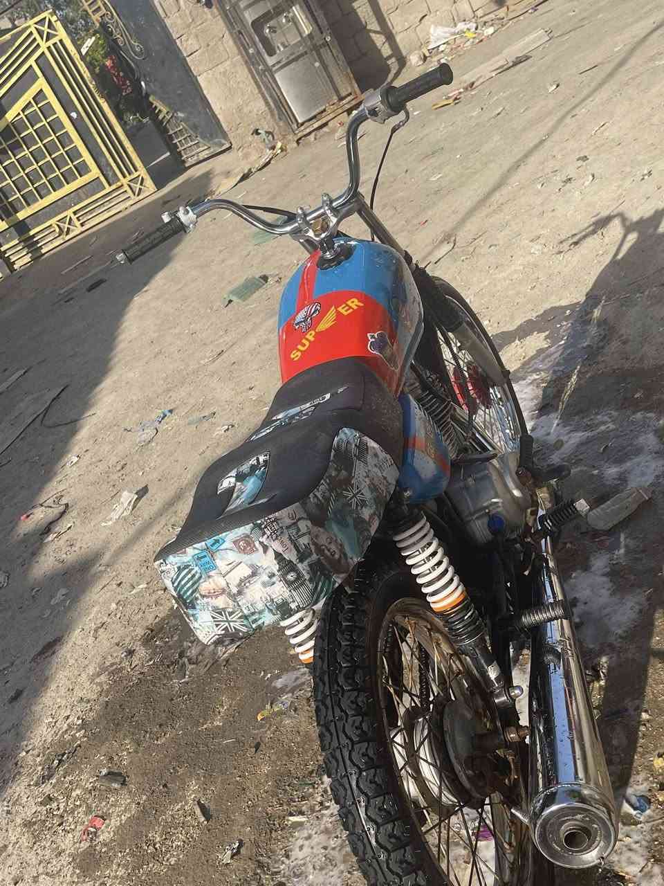 سلام عليكم دراجه دوات لبيع غراض كله جديدي سعر 400وبيه مجال قليل دراجه كفاله عمه بصره 5ميل  رقم لهاتف ***********
