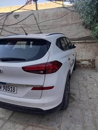 توكسان موديل 2020 خليجي ((مكفول))  فول مواصفات بدون بانوراما   للتواصل...