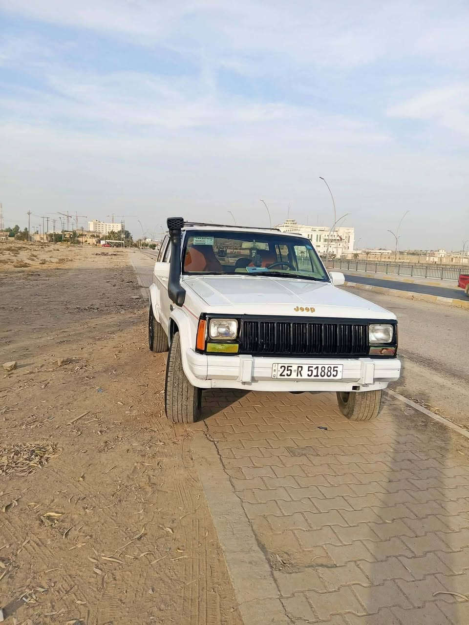 جيب ٩٠ كير ومحرك بطه ٣٠٠٠ تبريد تدفئه شغال صبغ جماليه تخم تاير جديد باتري جديد دشمه جديده س ع ر( ٤٥) وبيه مجال [***********] مكلف بنشر خابر ع رقم صاحبه
