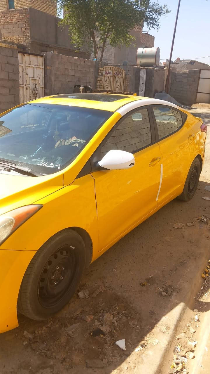 السلام عليكم نترا اللبيع مديل ١٢ وأرد مريكي حادثة جملغ خلفي قبق بنزين سنويه بسمي كير ومكينه مكفول مكان بغداد المعامل رقم *********** سعر ٨٨بي مجال
